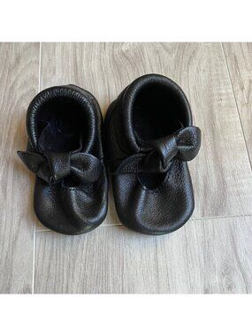 Freshly Picked Knotted Bow Mini Sole Moccs